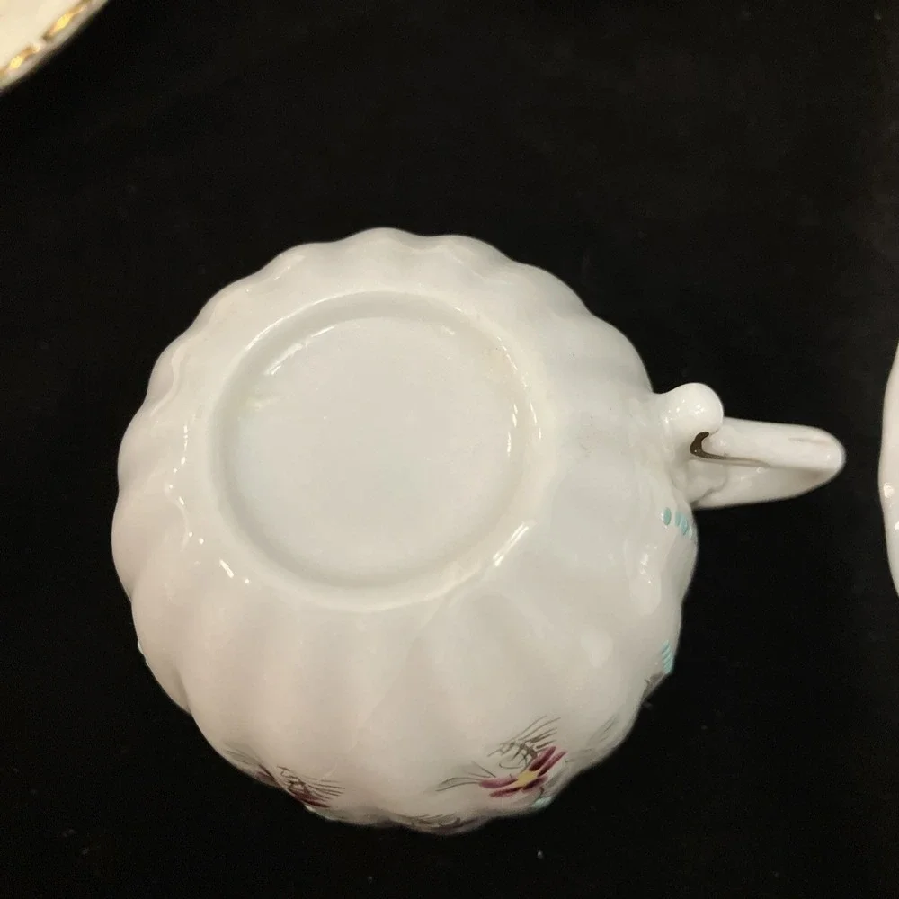 Vintage Lot 3 Fine China Porcelain Teacups & Saucers Floral Gold Blue Avon